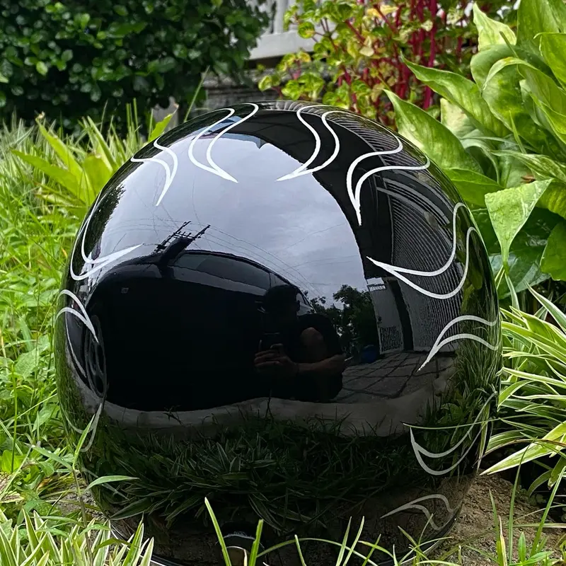 Helm Bogo Custom Putih Hitam api 4