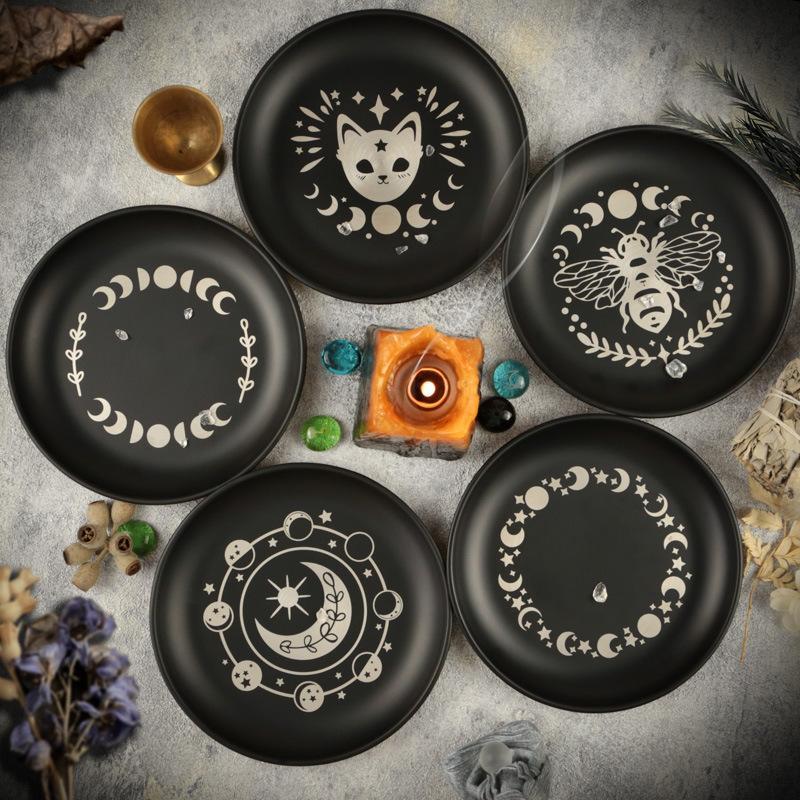 Product Introduction of Bee or Cat or Moon Pattern Tarot Meditation Ceremony Metal Tray, 1 Count Tarot Ceremony Meditation Tray, Altar Platter for Holding Stones & Candles 14