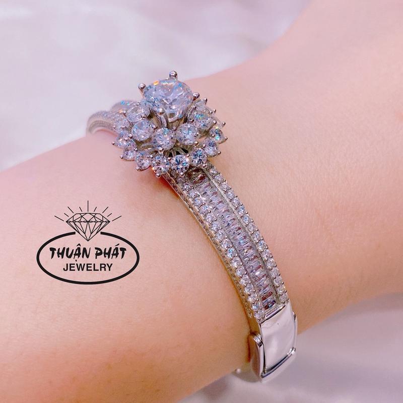 Phụ Kiện Vòng Tay Nữ V014 Hoa Mai Đai 3 Hàng  Tấm Viên Chủ 7li CZ Đeo Tay Sang Trọng Trang Sức Bạc Ý Xi Kim -Bạc Thuận Phát