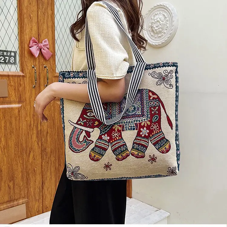 กระเป๋าสะพาย ใบใหญ่ลายช้าง เหมาะกับทุกวัย แฟชั่นมาใหม่ สินค้าพร้อมส่ง