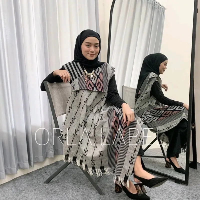 Sashi Mididress 3