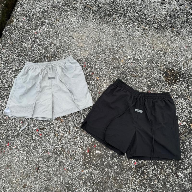 Quần Short Dù Nhăn Hai Lớp Form Cao Trên Gối - KITJS Menswear