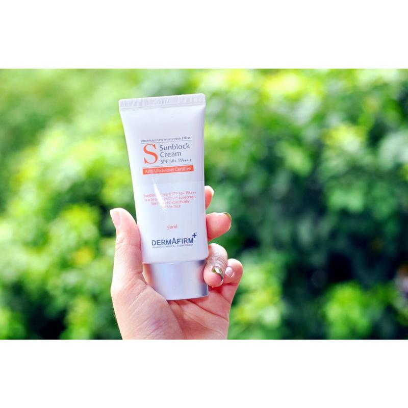 Product Introduction of [HÀNG CÔNG TY] KEM CHỐNG NẮNG DERMAFIRM SUNBLOCK CREAM SPF 50+ PA+++ cho da khô, dầu, mụn nhạy cảm 50ML - BS HỒNG ĐÀO 66