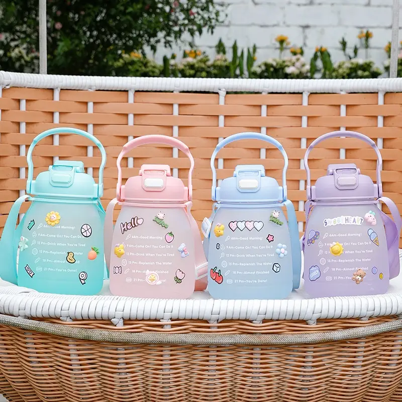 Bình nước 1300ml Cute chia vạch và có khung giờ nhắc nhở uống đủ nước 2