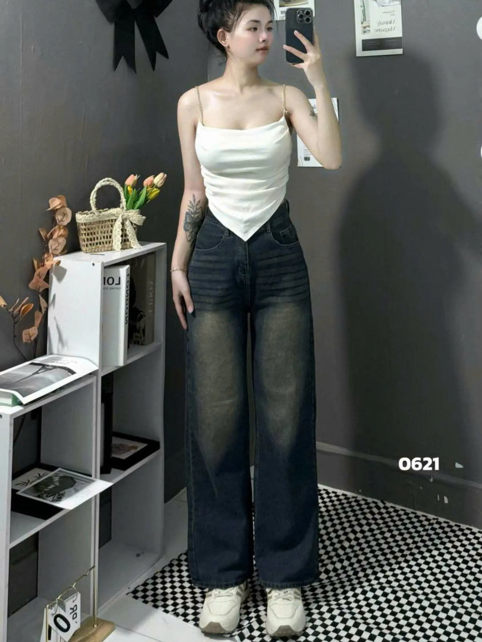 Quần bò nữ dáng xuông 0620 không rách màu bò hot tren, dễ mặc dễ phối đồ, chất bò mềm ko co dãn jean ống suông