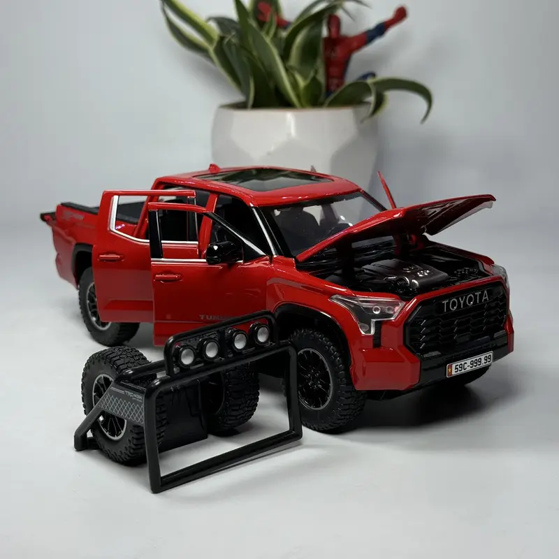 Mô hình xe bán tải Tô yo ta Tundra 4x4 tỷ lệ 1:24 bằng kim loại Tặng biển số VIP 7