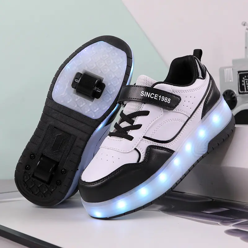 Hot-Selling High-Value Heelys Shoes for Boys and Girls, Rechargeable Flashing Smooth Roller Shoes, Student Double-Wheel Skate Shoes with Switch 4
