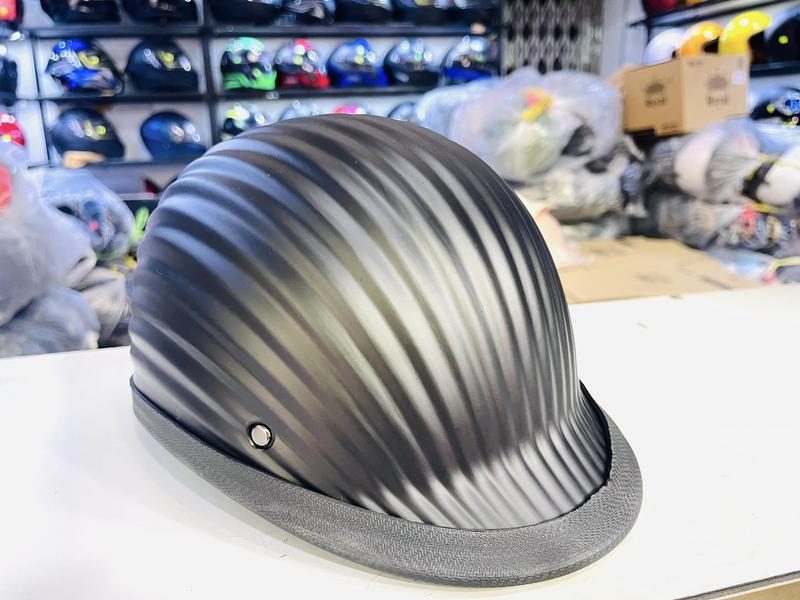 MŨ BẢO HIỂM 1 PHẦN 2 KIỂU DÁNG THỜI TRANG MẪU MỚI 2024 HÀNG LOẠI 1