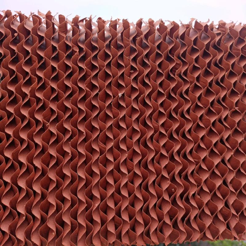 combo 3 tấm cooling pad quạt hơi nước to dài 80 ngang 60 dày 5cm và 2 tấm 80x30x5cm  tấm sản phẩm cắt cưa và lưỡi cưa nhỏ. 3