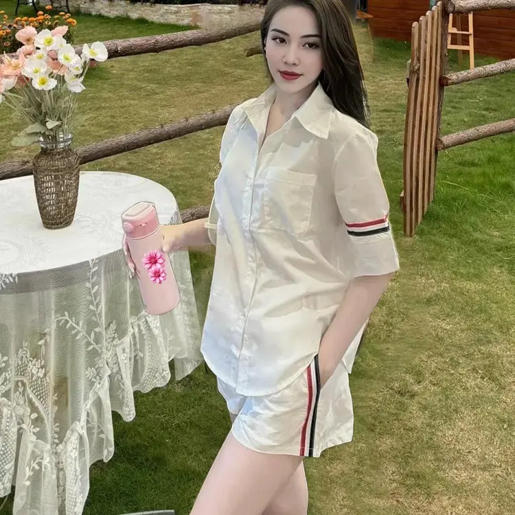 Set Bộ Áo sơ mi quần short dáng suông năng động trẻ trung Nữ Top Nhung Trắng Voi Women