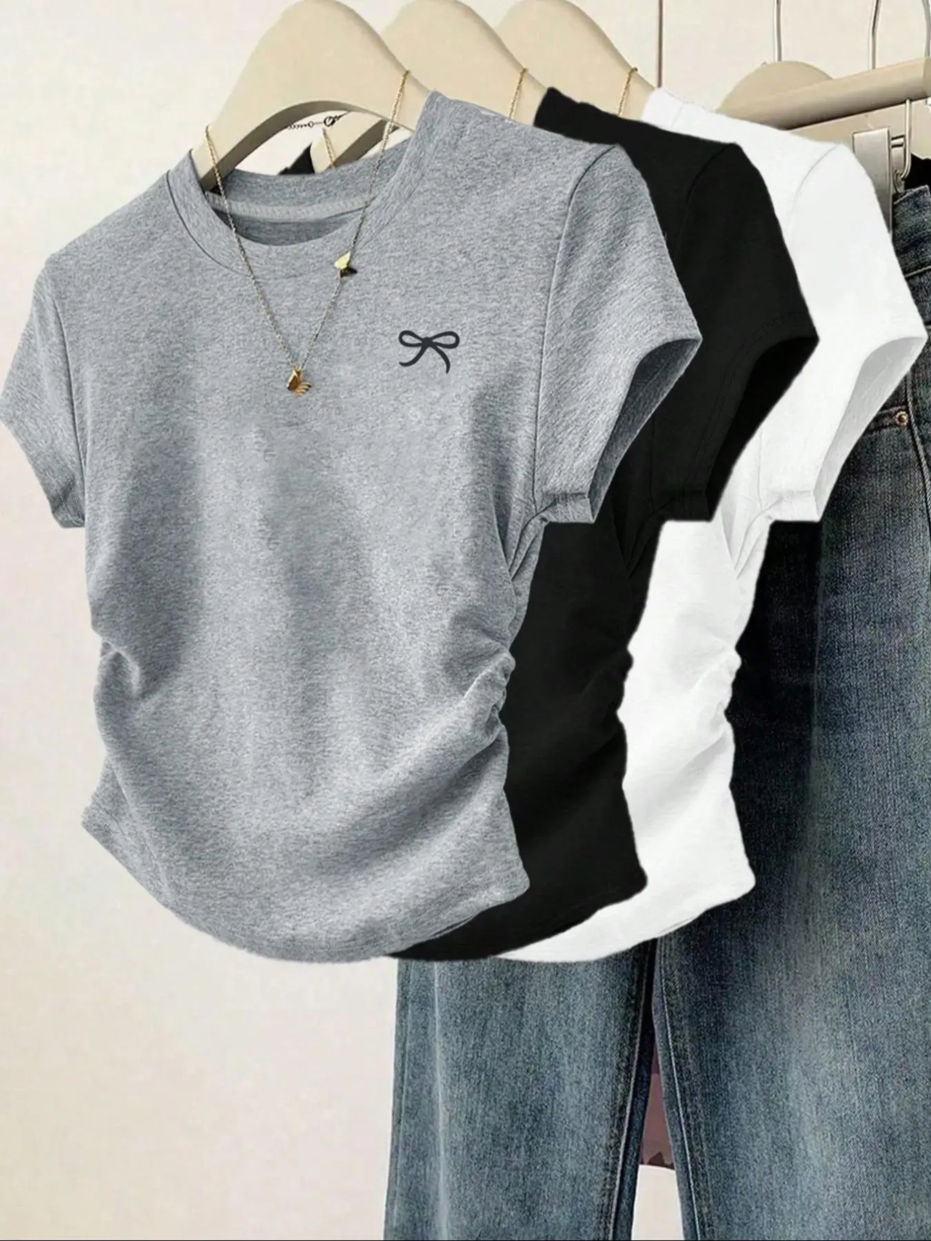 Women's Bow Print Tee, Casual Short Sleeve Round Neck T-shirt for Daily Wear, Ladies Clothes for All Seasons