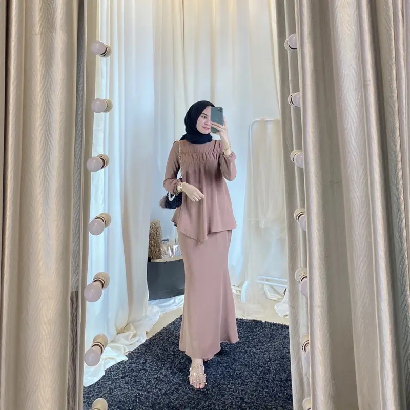 Setelan luna setelan malaysia kekinian dan terbaru baju crinkle  wanita Muslim Panjang