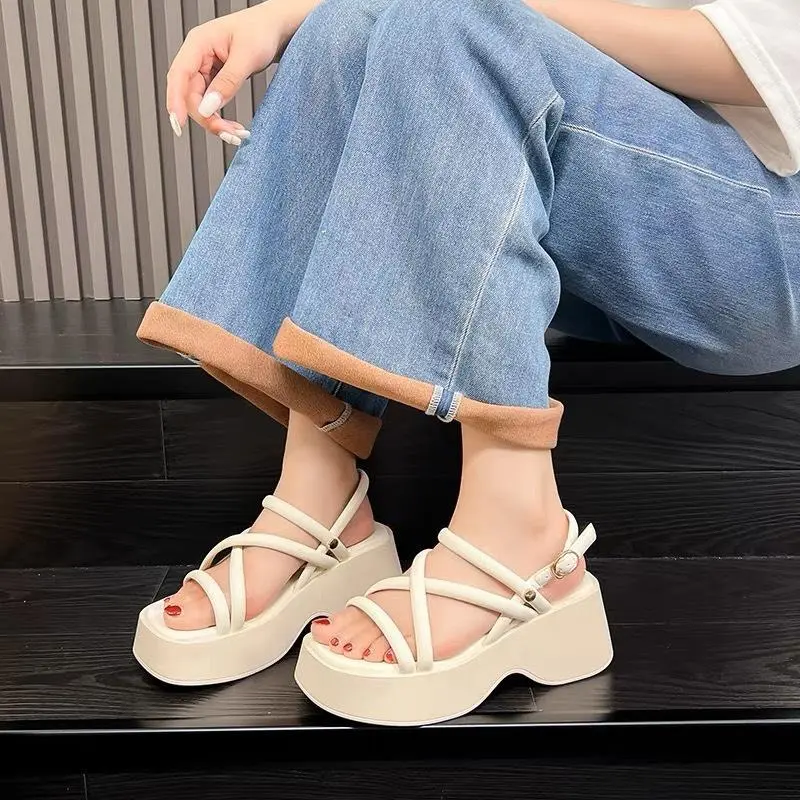 (From to lùi size) Sandal nữ hở ngón đế cao siêu đẹp BunNy Shoes GiàY DéP
