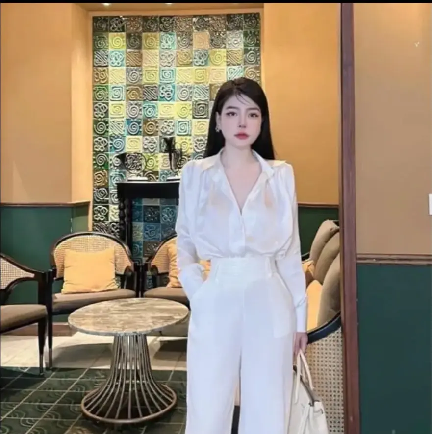 Set áo chất liệu lụa hàn siêu yêu