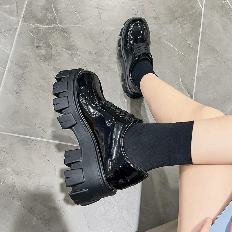 Product Introduction of Lovely Sepatu Sekolah Docmart Wanita Loafers Hitam Terbaru 2024 Fashion Korean Style Premium Import Quality R-15 Bisa COD Karet Shoes Kerja Hitam Kasual 13