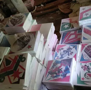 KERTAS BAHAN  LAYANG LAYANG ISI 100 LEMBAR
