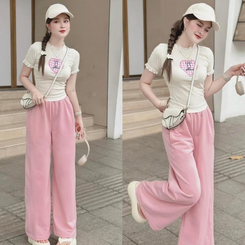 Set bộ nữ áo tăm lạnh tay ngắn cổ tròn kèm quần dài kaki ống xuông xinh xắn cho các nàng diện đi chơi .   Women top