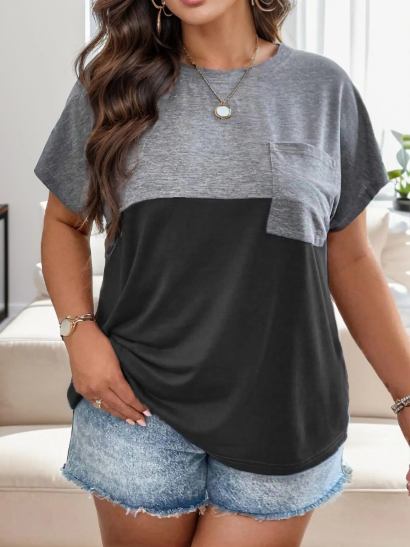 Plus Patchwork Print Pocket Drop Shoulder Tee, Casual Short Sleeve Round Neck T-shirt for Summer, Tops, Women's Plus Clothing for Daily Wear