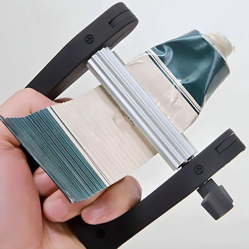 Kẹp Vặn Lấy Màu Nhuộm Tóc Tiện Lợi ( FREE SHIP ) Nữ Women 0