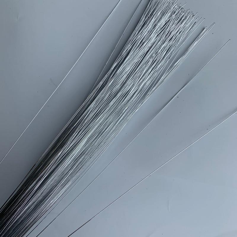 Kẽm xi dài 80cm giúp uốn cành tạo dáng, làm lá, hỗ trợ làm hoa bằng len, cực kì dễ uốn Diy 1