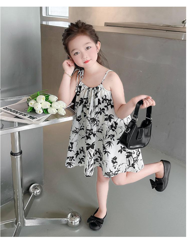 Product Introduction of Summer New Girls' Braces Skirt Floral Fashionable Temperament Children's Sleeveless Seaside Travel Versatile Skirt 12