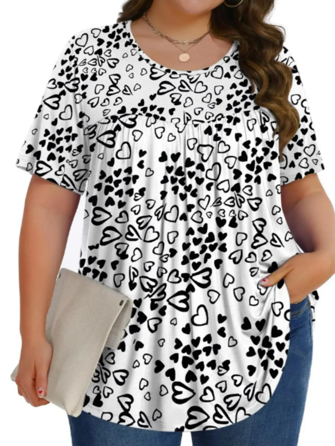 【Plus Size】 Heart Print Round Neck Tee, Casual Short Sleeve Crew Neck T-Shirt for Summer, Women's Clothing for Daily Wear