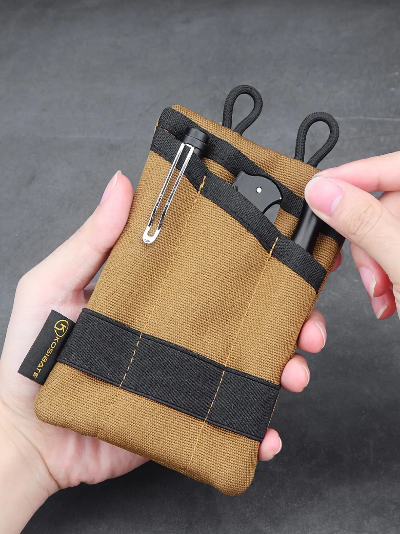 Men's Minimalist Plain Color Portable Tool Pouch, Casual Sporty Mini Tool Pouch with 4 Pockets for Knife/Flashlight/Card, Slim Pocket Organizer for Daily Life