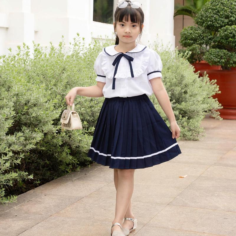 Mã ĐP2: (20kg - 50kg) Đồng phục học sinh gồm áo somi trắng và chân váy màu xanh đen xếp ly cho bé gái