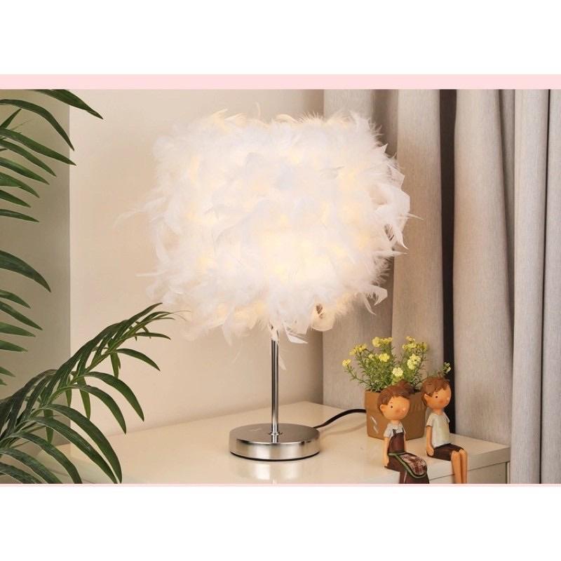  Đèn ngủ lông vũ chân inox trang trí decor 