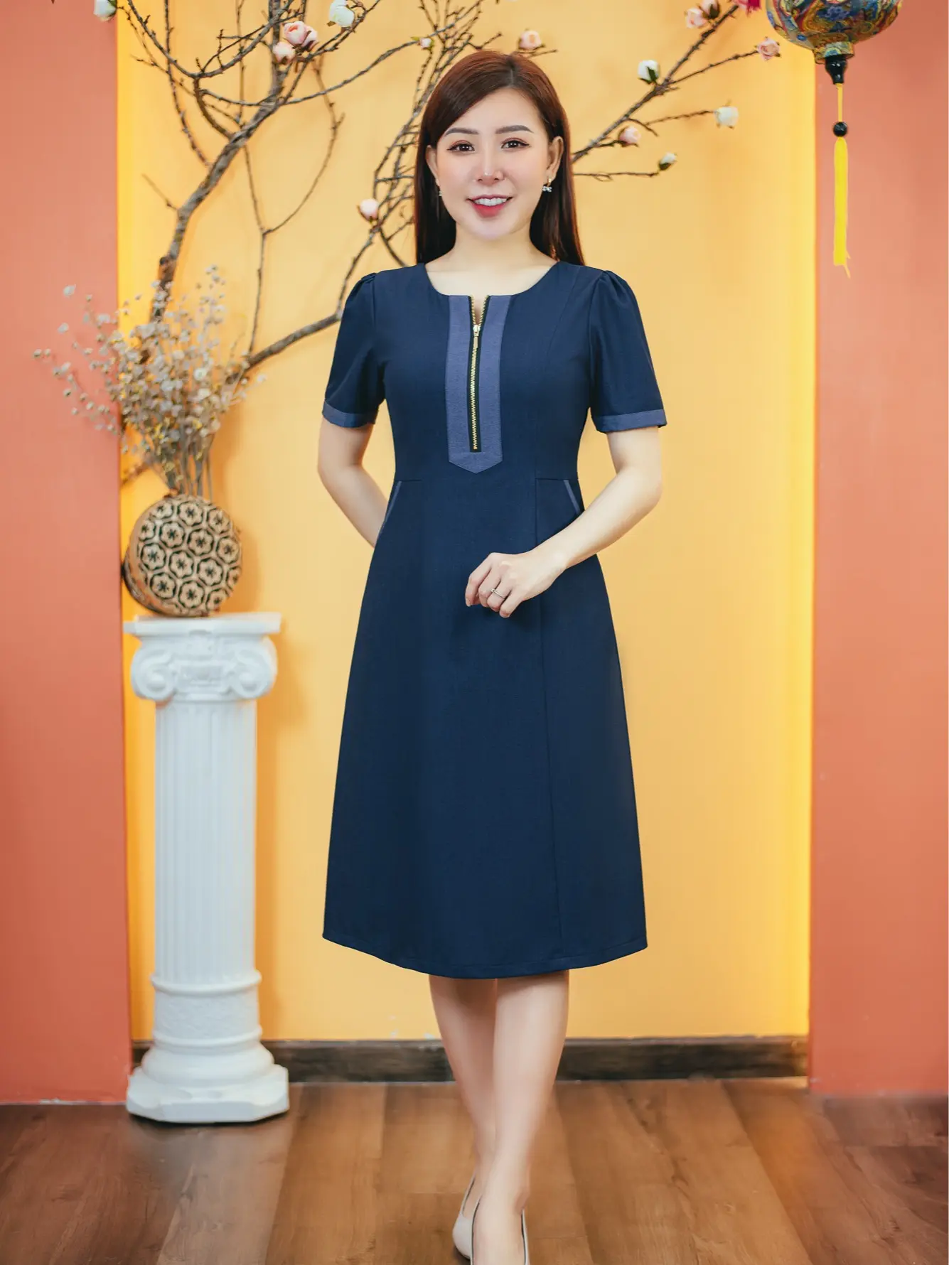 5.5 Săn đầm ưu đãi săn đầm liền tay Đầm trung niên TTV1557 Vải Jean Kim Sa cao cấp thấm hút mồ hôi có độ co dãn tốt  Dáng Đầm suông Cổ tròn tay ngắn Màu Xanh jean Quý phái sang trọng Nữ Women Dress