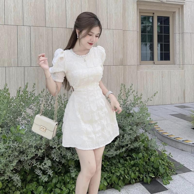 Đầm váy nữ cổ tròn tay bồng đính đá Lenka Dress Voan Trắng Tay Phồng Women Dài Tay Đen