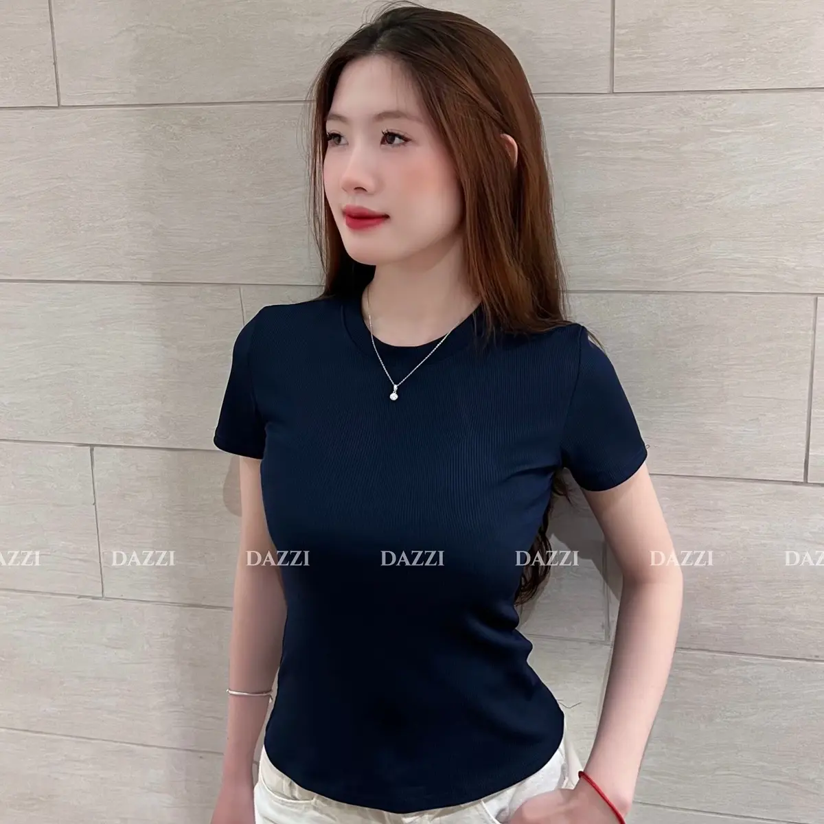Áo thun trơn nữ cổ tròn vải thun gân tăm DAZZI form ôm dáng Women A01 | BigBuy360 - bigbuy360.vn Áo thun trơn nữ cổ tròn vải thun gân tăm DAZZI form ôm dáng Women A01 | BigBuy360 - bigbuy360.vn