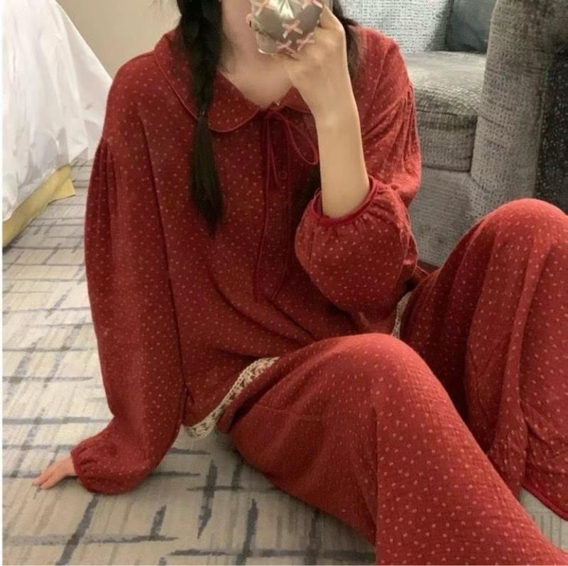 Product Introduction of Bộ pijama hoa nhí đỏ, sét bộ ngủ chất xô Muslin cổ sen tay bồng phối ren bèo đáng yêu mặc được cả hè và đông cho nữ 12