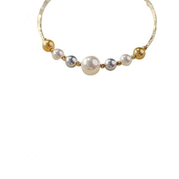 Product Introduction of Pearl Bracelet Women's Advanced Design Bracelet Light Luxury Minority Design Fashion All-Match 2024 New Accessories Wholesale 4