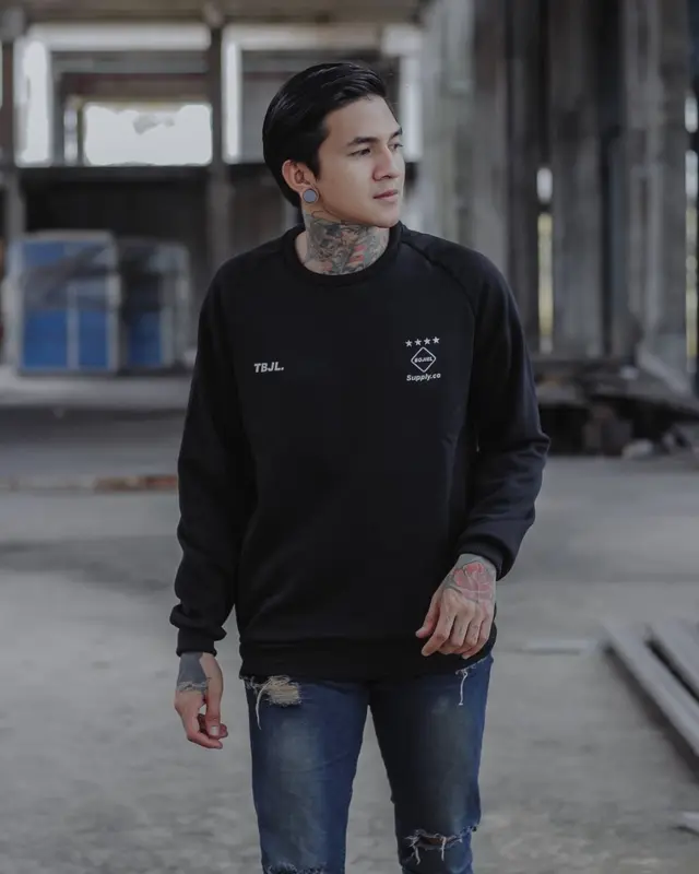 Crewneck The Bojiel Pria Dan Wanita - Sweater The Bojiel Pria Dan Wanita - Sweatshirt The Bojiel Pria Dan Wanita - Hoodie The Bojiel 1