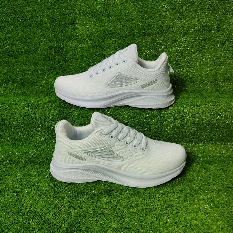 Giày thể thao giày cặp giày chạy bộ nam nữ đế siêu nhẹ chất vải thoáng khí 2 màu trắng + đen size từ 35 đến 44 Phom nhỏ đặt tắng 1 size (hàng hộp ) Sneaker Sport