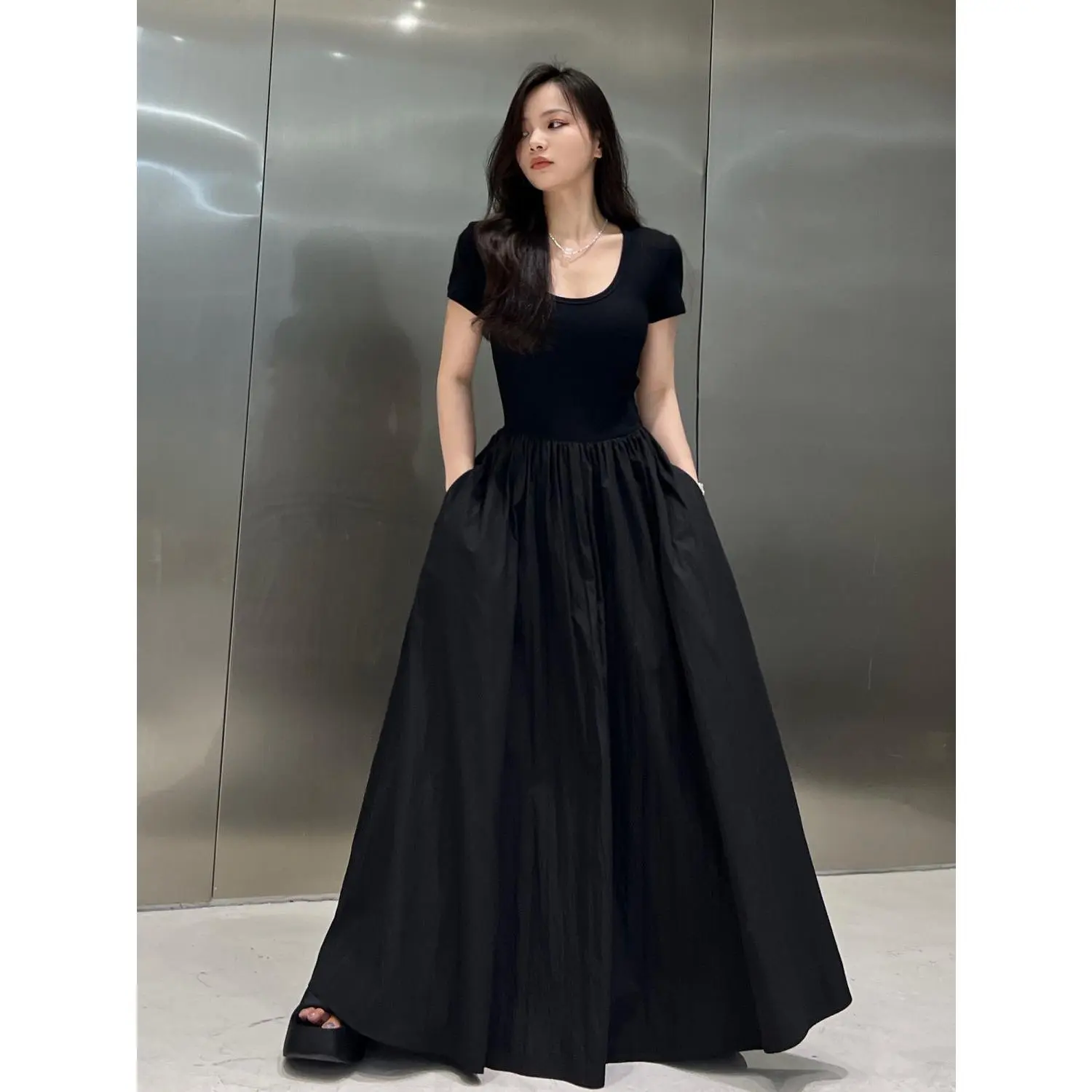 Solid Color Stitching French Hepburn Style Summer 24 New Dress Slim Temperament Waist-Controlled Black Median to Long Skirt