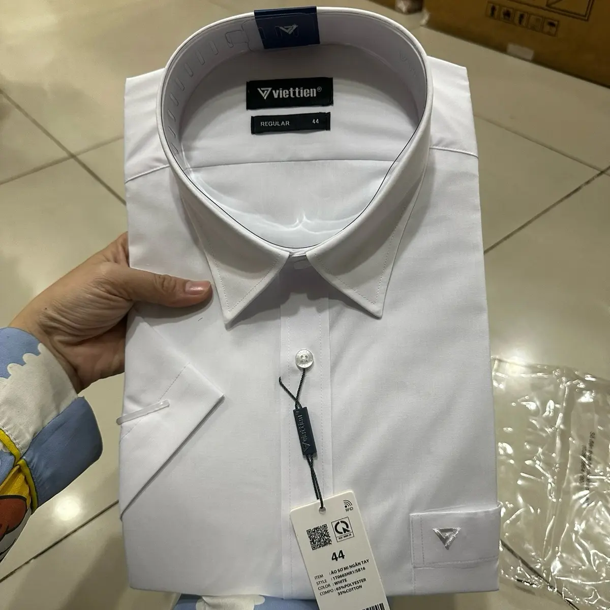 Áo sơ mi nam thương hiệu Việt Tiến Tay Ngắn Lai Bầu form regular