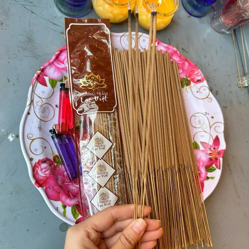 Combo 20 thẻ( gói) Hương Trầm Lạc Việt ( mỗi gói 10 nén)