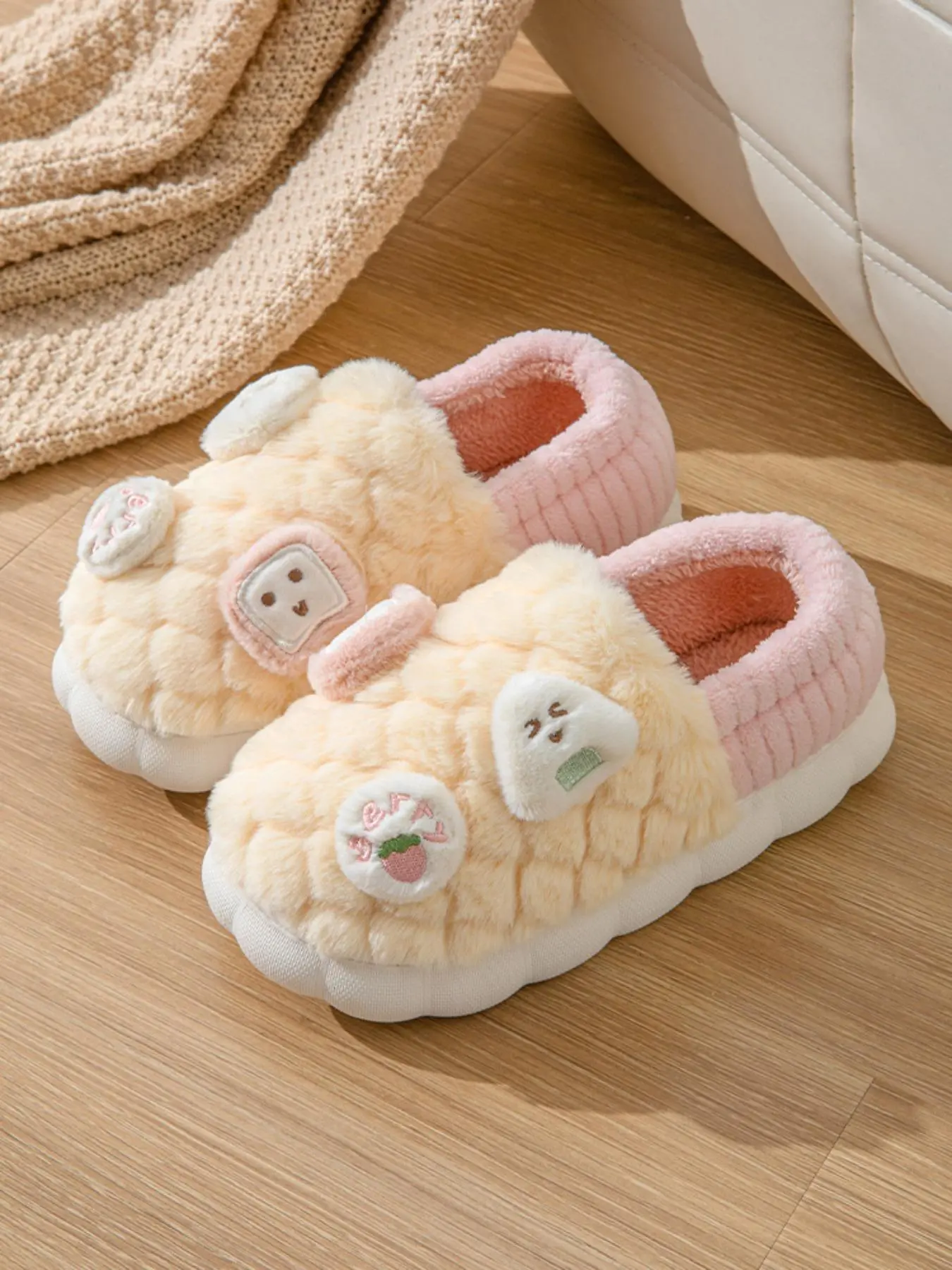Women's Cute Cartoon Decor Plush Slippers, Casual Soft Comfortable Home Slippers, Warm Slippers for Indoor & Outdoor Use for Fall & Winter