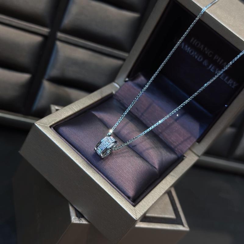 Trang Sức Dây Chuyền Bạc Vuông Khúc Phối Mặt Tròn Xỏ Luồn Hột Vuông Xi Kim (P101)