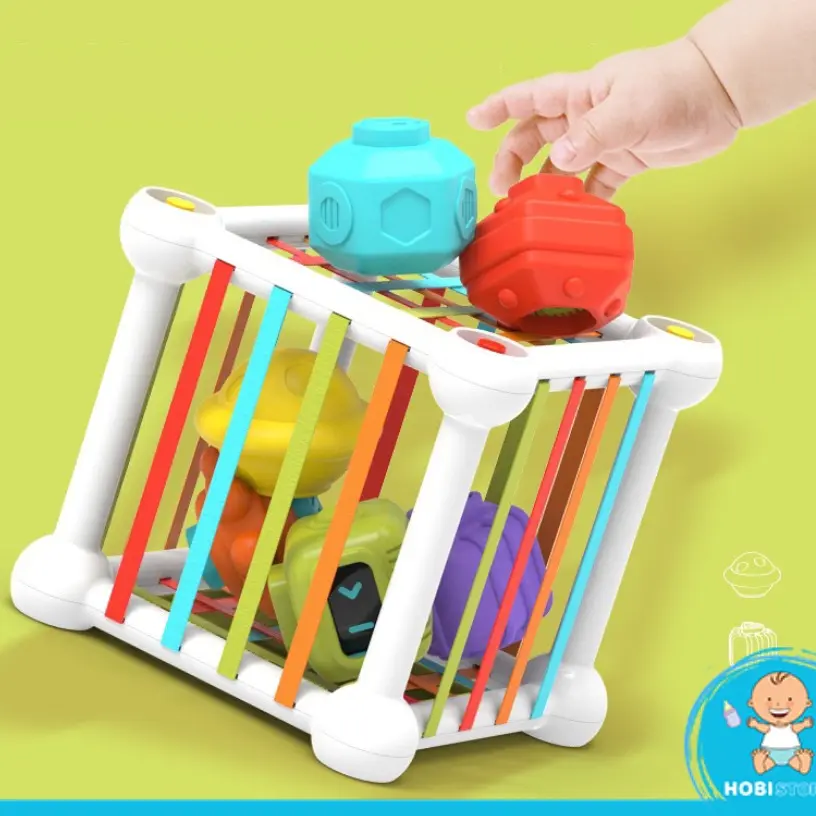 Thả hình khối cho phát triển vận động tinh cho bé