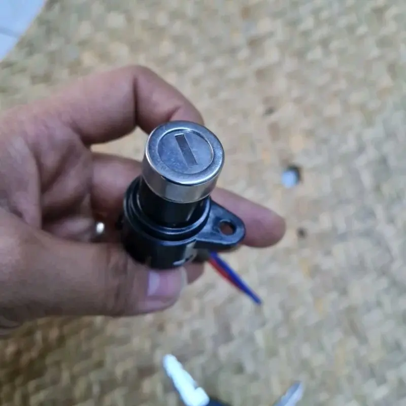 Khóa xe đạp điện , xe máy điện Gắn Xe Đạp điện - xe máy điện 6