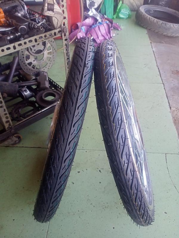 lốp nhỏ 45/90-17 dành cho xe kiẻng đẹp mắt với mẫu gai thể thao cá tính Phụ Kiện Phụ Tùng Phụ Kiện Phụ Tùng Gắn Xe Đạp Đạp Xe Đạp 0