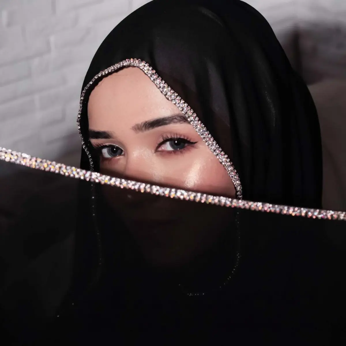Rhinestone-Trimmed Chiffon Hijab Scarf Muslim Headscarf Lightweight Modest Fashion Accessory shimmer  shawl beaded  shawl