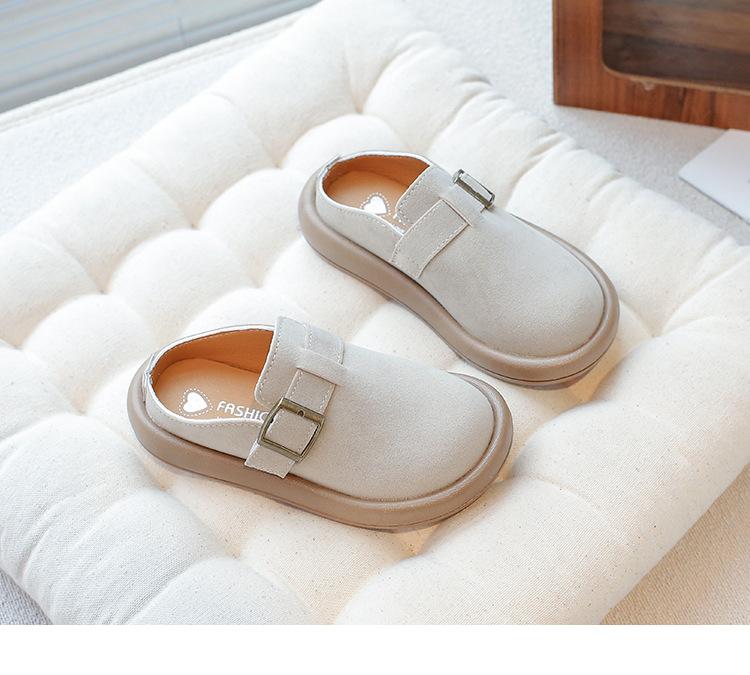 Product Introduction of Children's Closed Toe Boken Half Slippers 2025 Spring New Flat Non-Slip Soft Bottom Girls' Slip-on Outdoor Slippers 14