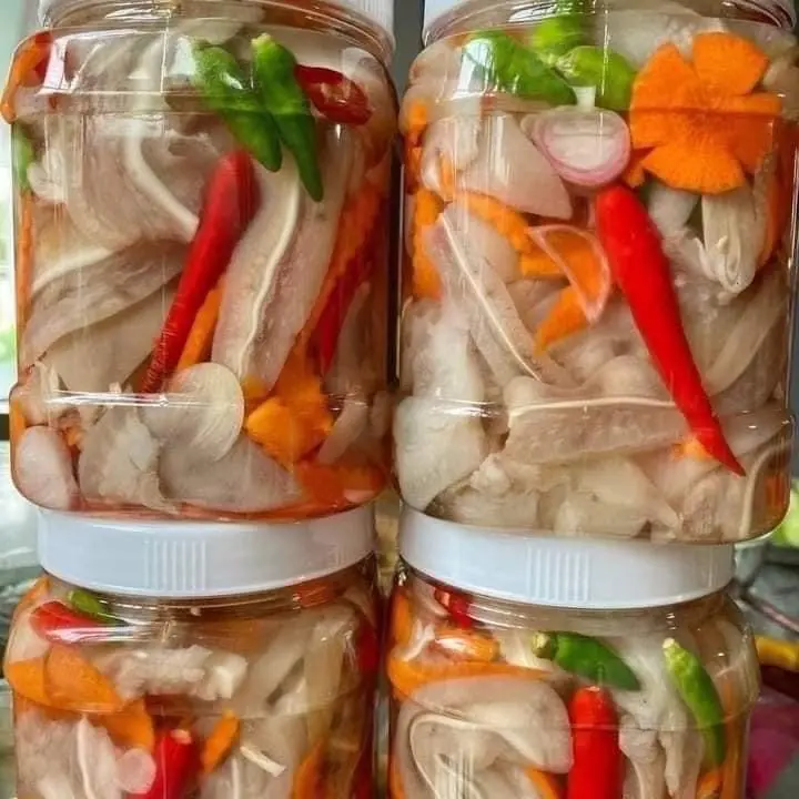 Hủ  Ăn VặtTai heo ngâm giấm chua ngọt hủ 1,1kg