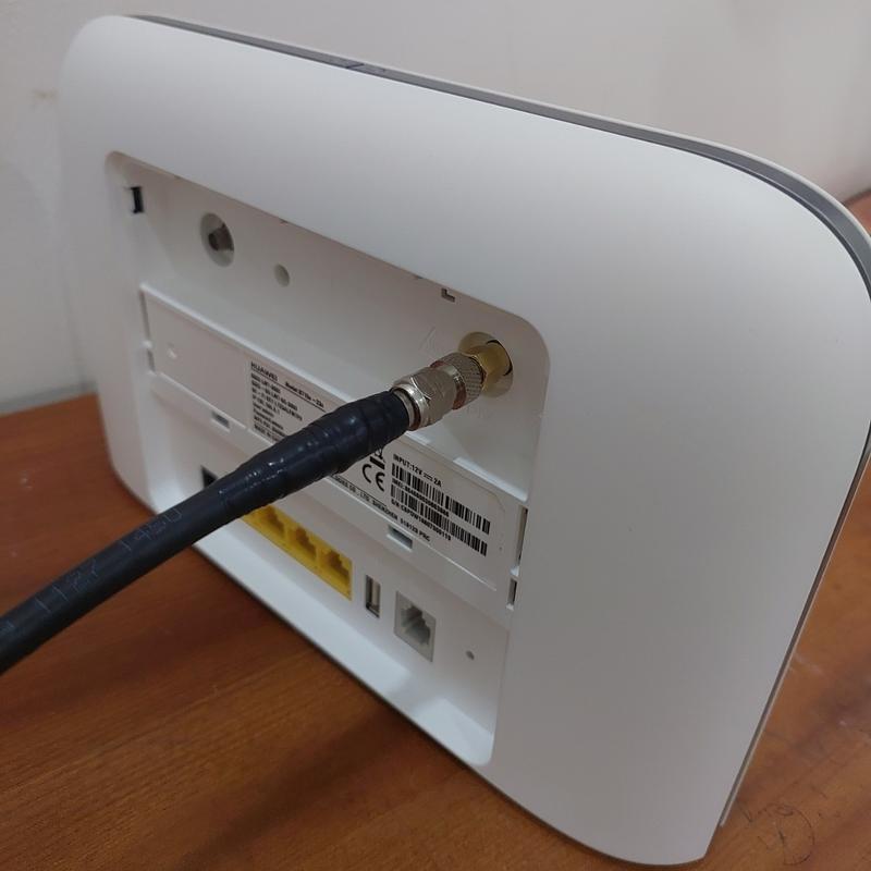 Anten định hướng ngoài trời thu sóng 3G/4G/LTE cho thiết bị wifi 4G kèm dây dài 6