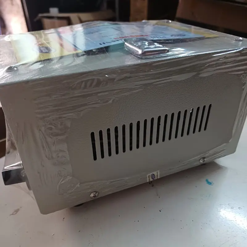 Sạc bình ắc quy Sanshun 15A sạc được 6V-12V và điều chỉnh được tốc độ sạc 5