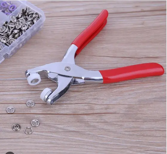 Kìm bấm  khuy  đa năng được làm  bằng thép không rỉ